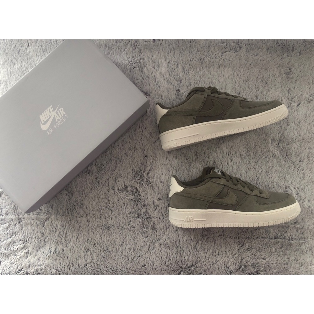 Nike Air Force 1 Suede 💚